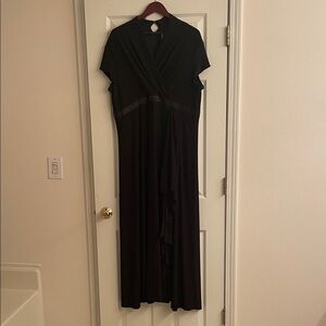 Chic Black Maxi Dress